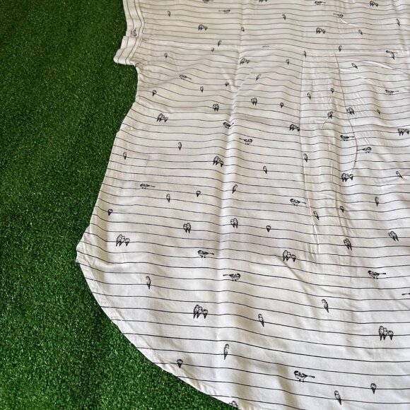 Jane + Delancey Button Up Bird on a Wire Pattern Lightweight White Blouse Size M - Picture 11 of 13